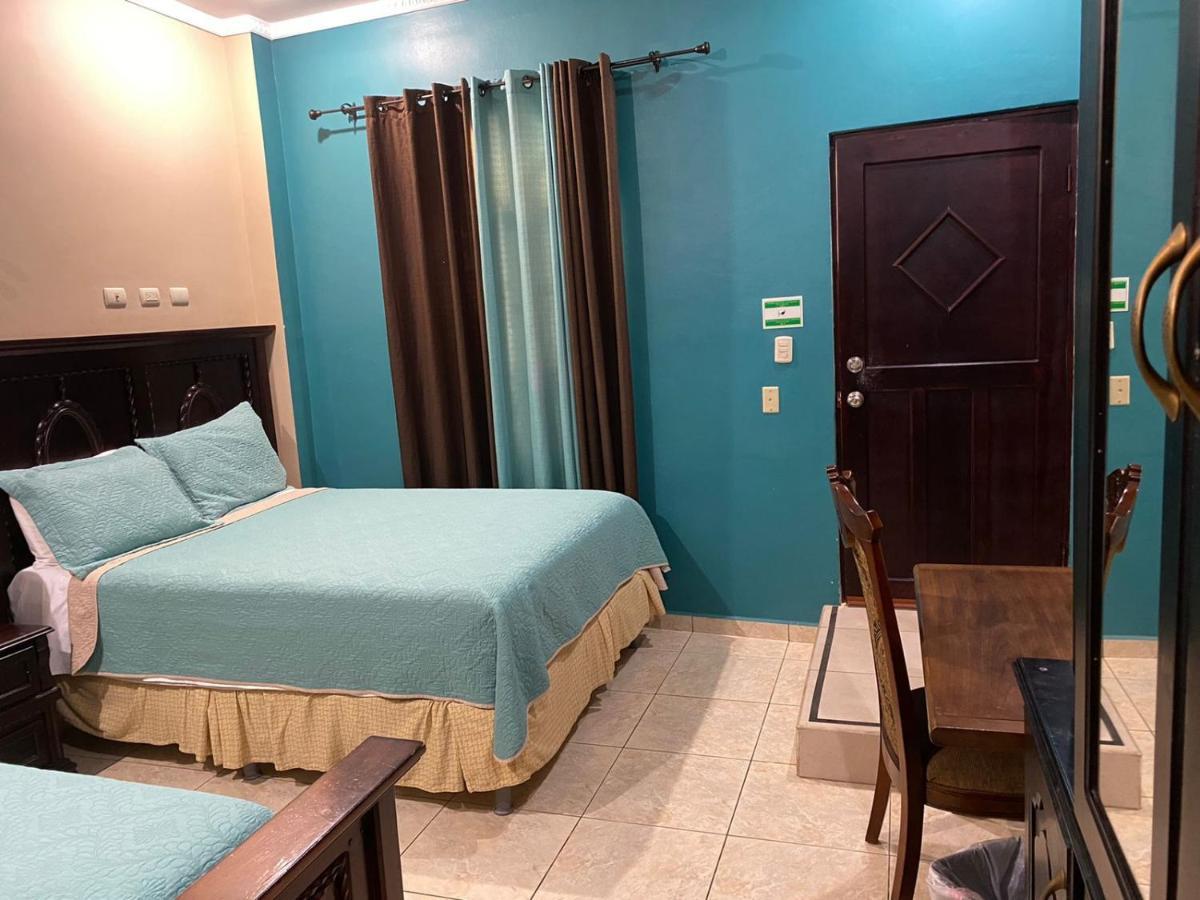 Refugio De La Montana B&B 산페드로술라 외부 사진