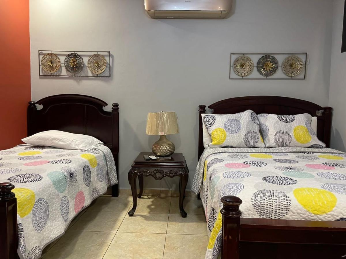 Refugio De La Montana B&B 산페드로술라 객실 사진