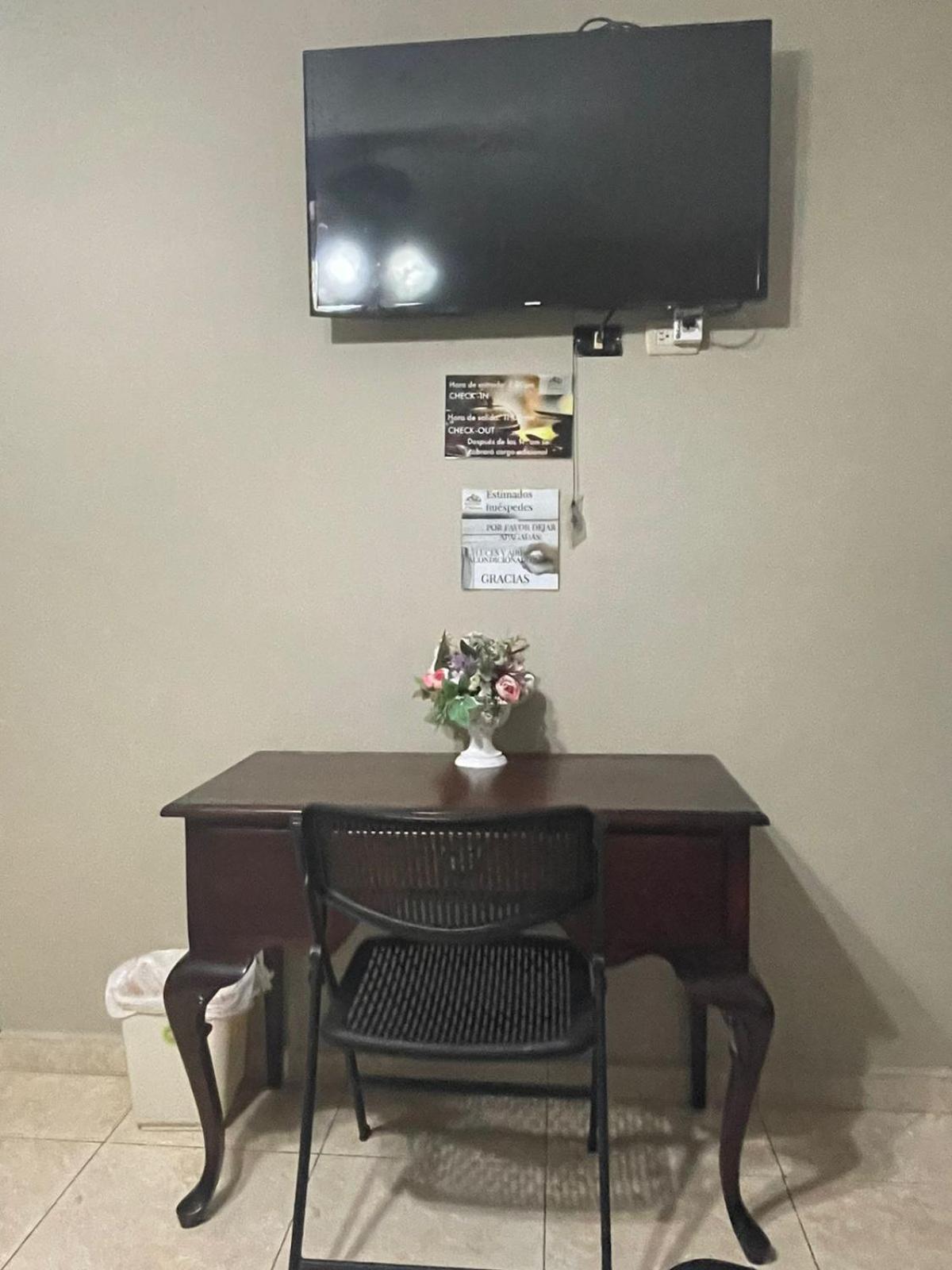 Refugio De La Montana B&B 산페드로술라 객실 사진